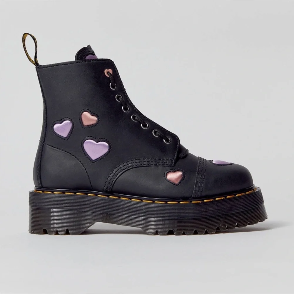 Dr Martens Sinclair Heart Platform Boot